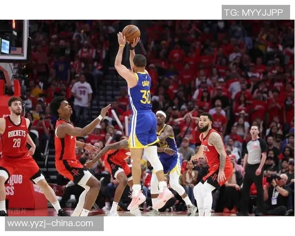 2015年NBA季后赛火箭与勇士激战回顾两队精彩对决的历史瞬间