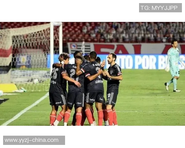 圣保罗与博塔弗的精彩对决分析及历史交锋回顾