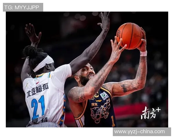 2013年CBA季后赛广东队对阵北京队精彩回顾与赛况分析