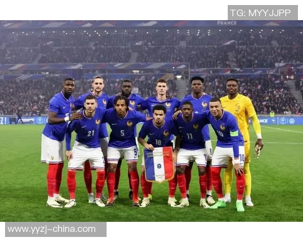 姆巴佩领衔法国队冲击世界杯冠军展现超凡实力与团队协作精神 姆巴佩领衔法国队冲击世界杯冠军展现超凡实力与团队协作精神