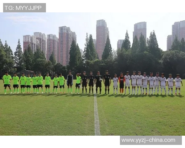 上海足球队在锦标赛积分榜上以90分稳居第一位置,展现强劲实力 上海足球队在锦标赛积分榜上以90分稳居第一位置,展现强劲实力