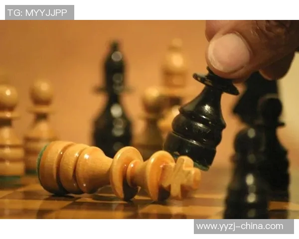 奇姆基与W林的精彩对决揭示了足球战术的博弈与团队协作的重要性 奇姆基与W林的精彩对决揭示了足球战术的博弈与团队协作的重要性