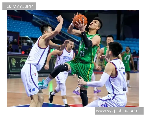 恒大与亚泰激战正酣CCTV全程直播精彩瞬间回顾 恒大与亚泰激战正酣CCTV全程直播精彩瞬间回顾