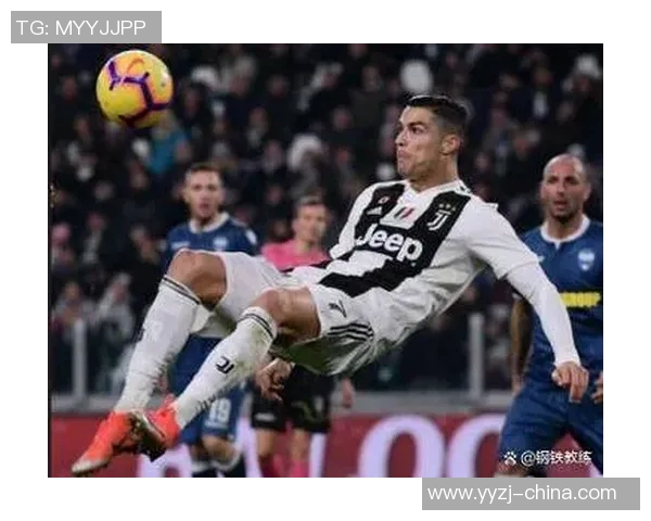 球迷疯狂冲入赛场抢夺C罗球衣引发热议的欧冠奇葩瞬间