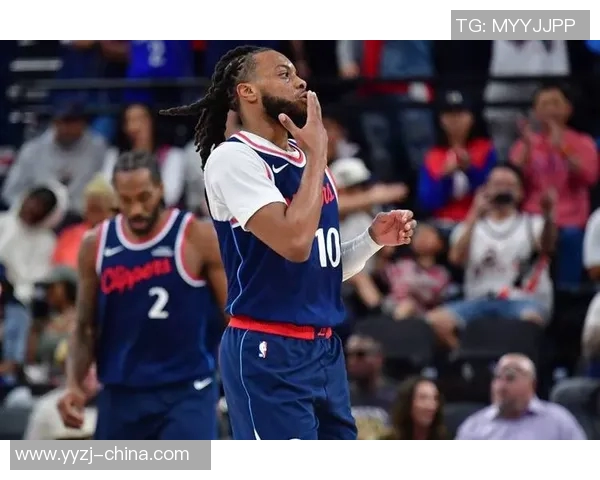 金州勇士与洛杉矶快船激战正酣谁将赢得这场西部对决的荣耀